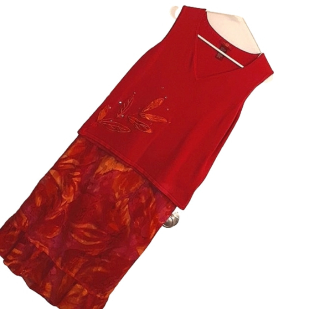 RED is THE Color now!!2-PIECE DRESS